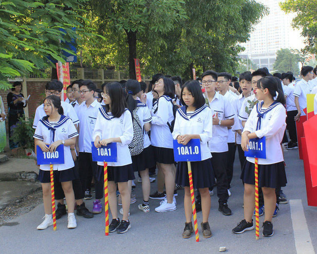 Chỉ khoảng 60% học sinh Hà Nội có suất vào lớp 10 trường công