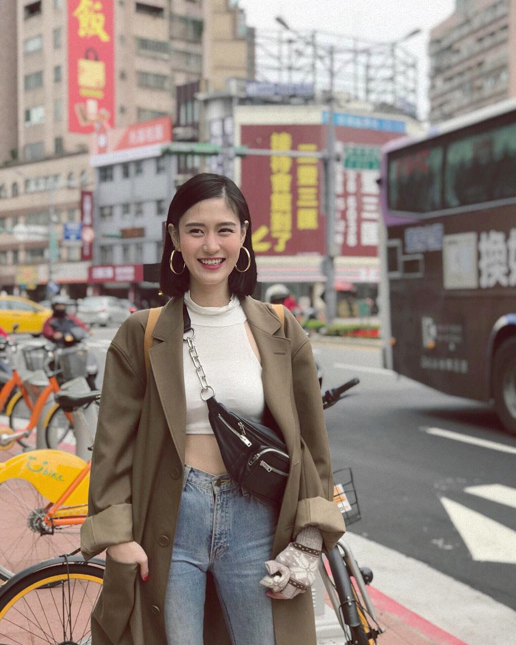 Hot girl Thái Lan có vòng eo con kiến, trẻ hơn nhiều so với tuổi 30 Hot girl Thái Lan có vòng eo con kiến, trẻ hơn nhiều so với tuổi 30