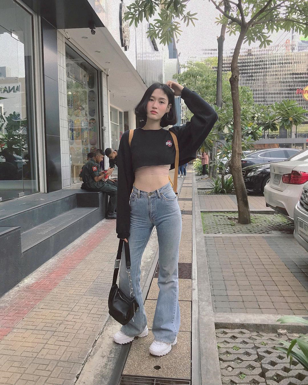 Hot girl Thái Lan có vòng eo con kiến, trẻ hơn nhiều so với tuổi 30 Hot girl Thái Lan có vòng eo con kiến, trẻ hơn nhiều so với tuổi 30