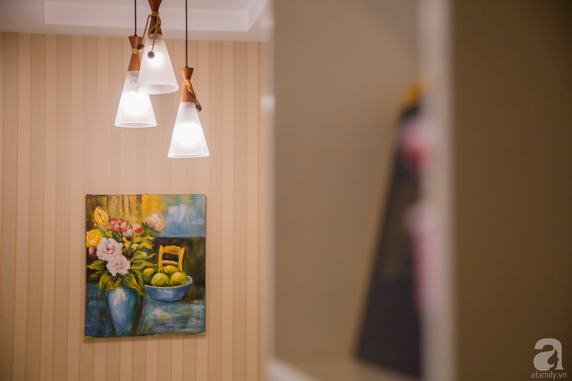 Căn hộ Vintage dịu dàng và ngọt ngào của nữ nhân viên văn phòng ở Thanh Xuân, Hà Nội Căn hộ Vintage dịu dàng và ngọt ngào của nữ nhân viên văn phòng ở Thanh Xuân, Hà Nội