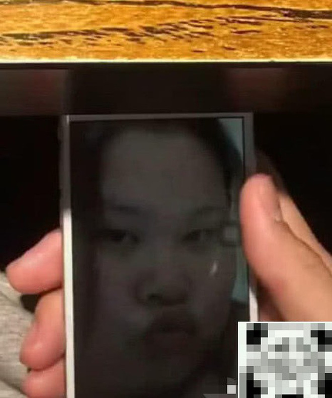 Đồng ý gặp mặt dù bạn gái qua mạng không hề xinh đẹp, chàng trai nhận được cái kết bất ngờ