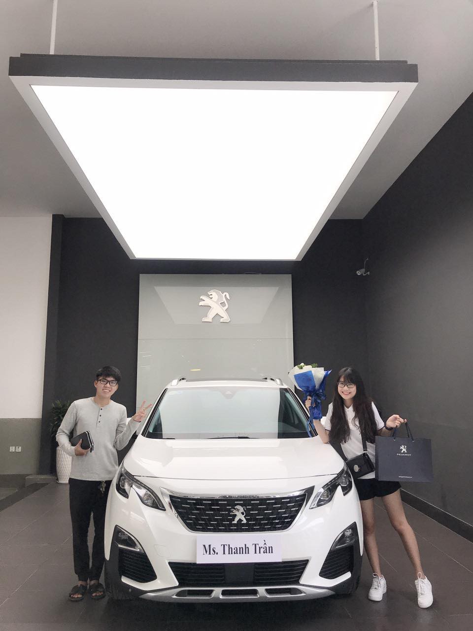 Thanh Trần khoe mua xe hơi tiền tỷ ở tuổi 21, tiết lộ từng bị đại gia gạ tình khi còn độc thân Thanh Trần khoe mua xe hơi tiền tỷ ở tuổi 21, tiết lộ từng bị đại gia gạ tình khi còn độc thân