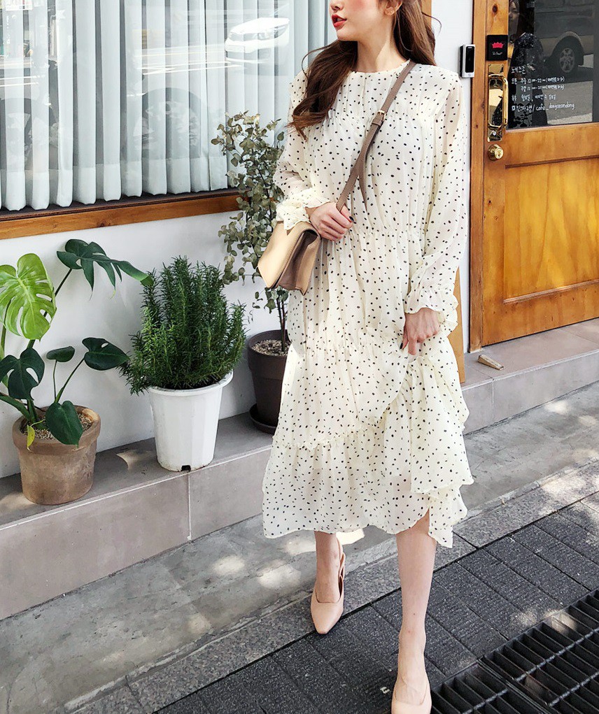 Đây là 5 mẫu váy đang được săn đón nhiệt tình nhất trên mạng xã hội, các nàng bánh bèo chớ nên bỏ qua Đây là 5 mẫu váy đang được săn đón nhiệt tình nhất trên mạng xã hội, các nàng bánh bèo chớ nên bỏ qua