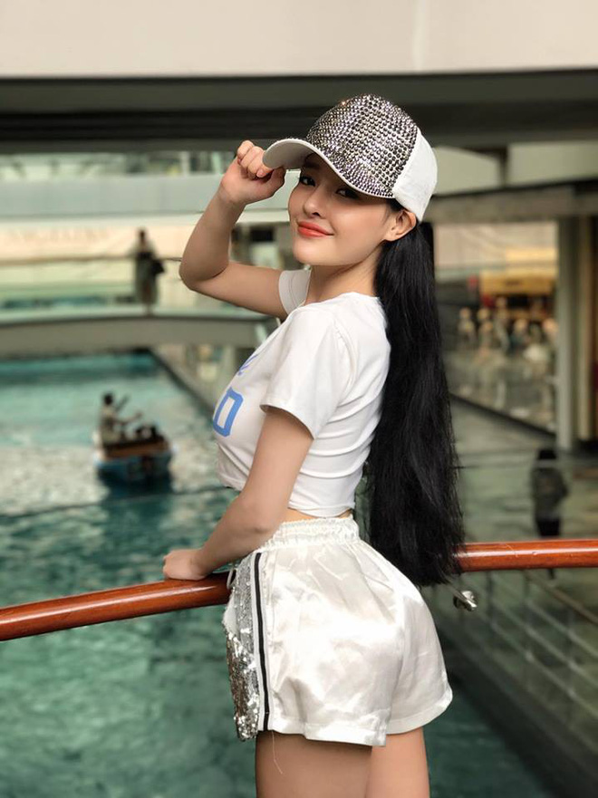 Ngân 98 được báo Trung Quốc khen nức nở, được gọi là nữ thần đẹp nhất Việt Nam