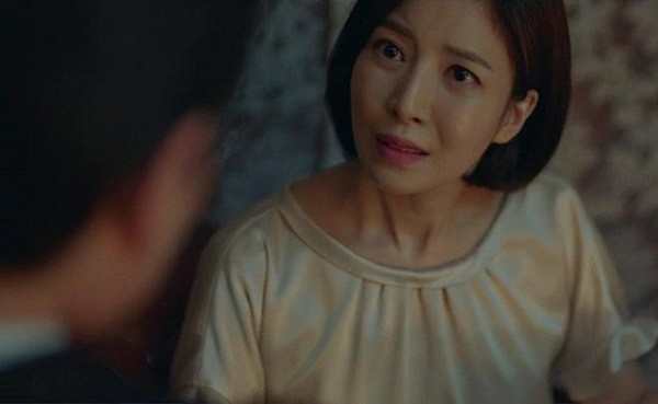 Cô vợ nuốt cay đắng làm dâu nhà giàu, khi bị mẹ chồng dồn đến bước đường cùng thì đột nhiên chồng lên tiếng