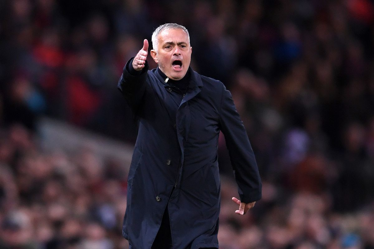 MU chọn Conte thay Mourinho: Người đi hàn gắn vết thương