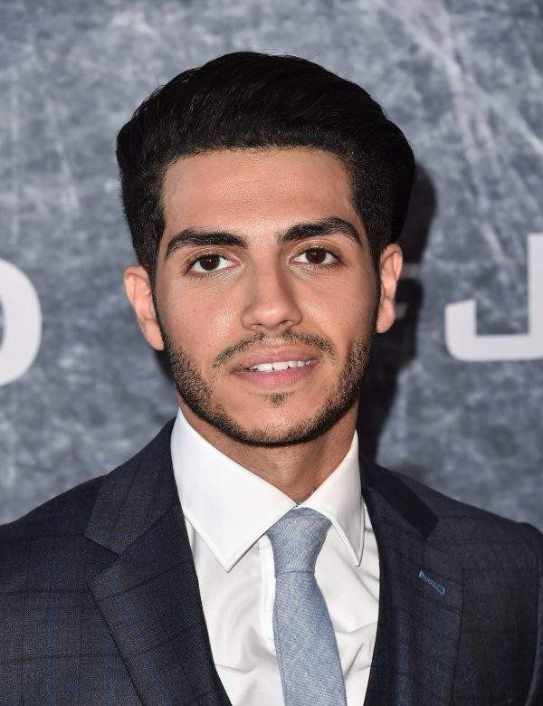 Nam chính Aladdin live-action gây thất vọng vì...không đẹp Nam chính Aladdin live-action gây thất vọng vì...không đẹp