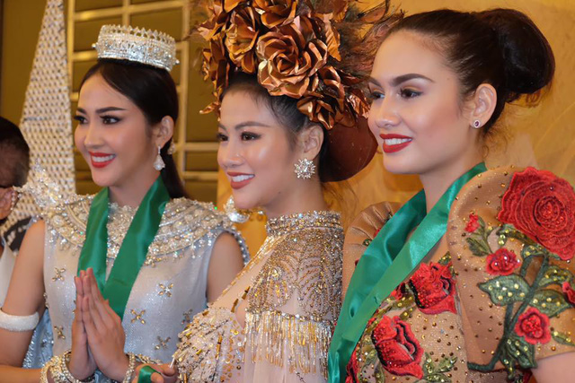 Phương Khánh giành Huy chương Vàng trang phục dân tộc tại Hoa hậu Trái đất 2018 Phương Khánh giành Huy chương Vàng trang phục dân tộc tại Hoa hậu Trái đất 2018