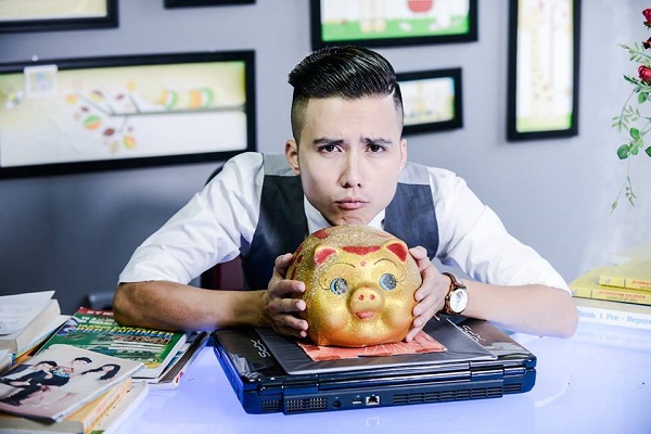 Phim Quỳnh Búp Bê: Lộ hậu trường cảnh My sói đánh ghen với em gái Lan cave vì bị giật bồ Phim Quỳnh Búp Bê: Lộ hậu trường cảnh My sói đánh ghen với em gái Lan cave vì bị giật bồ