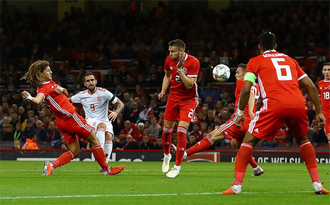 Xứ Wales 1-4 Tây Ban Nha: Alcacer thăng hoa, Bò tót đại thắng Xứ Wales 1-4 Tây Ban Nha: Alcacer thăng hoa, Bò tót đại thắng
