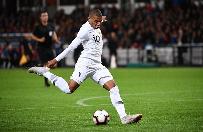 Bằng chứng cho thấy Mbappe ăn đứt Messi về mọi mặt