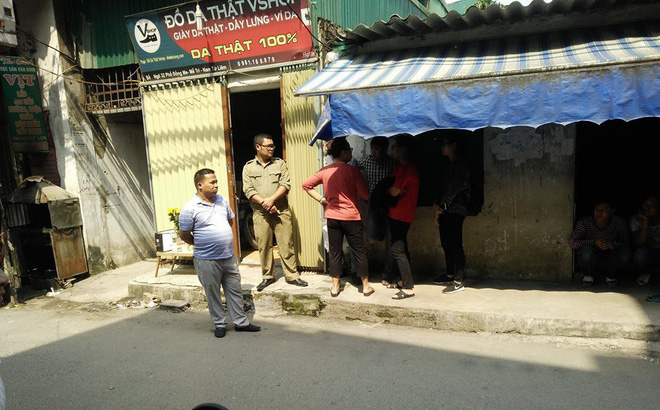 Hà Nội: Gọi điện thoại không được, vợ kêu người đến kiểm tra thì phát hiện chồng chết bất thường