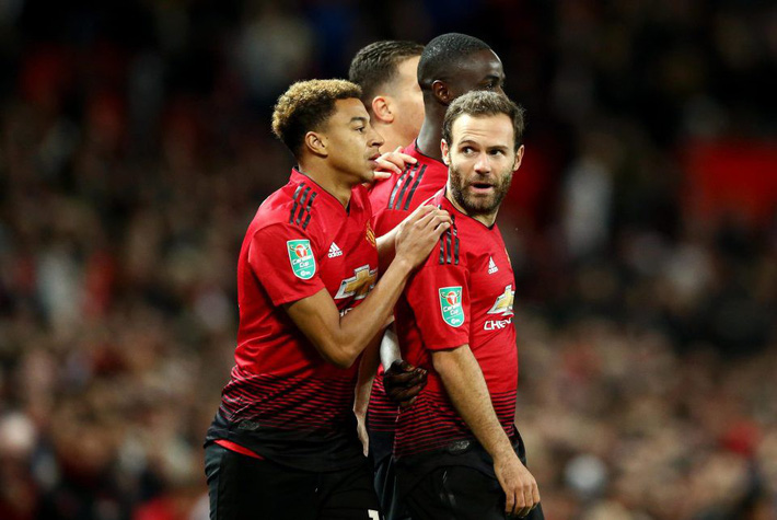 Chia sẻ tấm ảnh đặc biệt, Rooney đang nhớ Man United? Chia sẻ tấm ảnh đặc biệt, Rooney đang nhớ Man United?