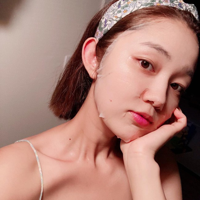 3 dấu hiệu cho thấy da mặt đang thiếu độ ẩm trầm trọng và những lưu ý để cấp cứu cho làn da 3 dấu hiệu cho thấy da mặt đang thiếu độ ẩm trầm trọng và những lưu ý để cấp cứu cho làn da