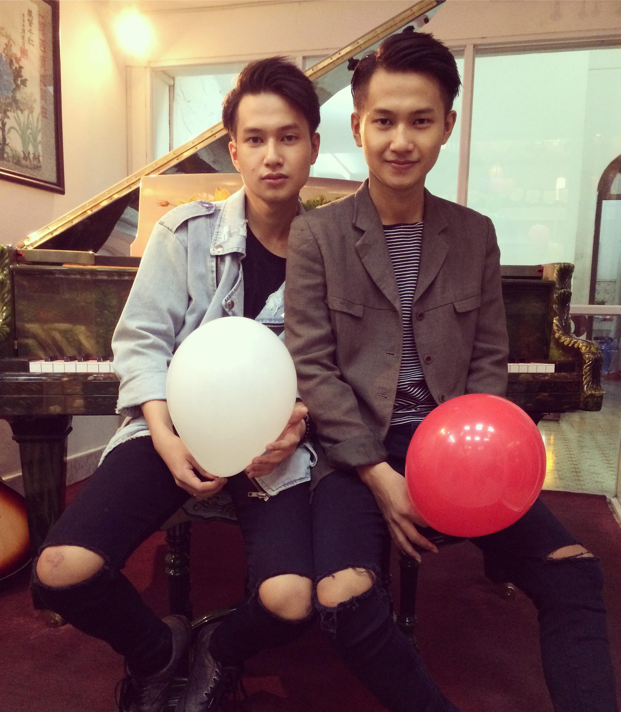 Nguyễn Trọng Tài Hongkong1 còn có anh trai sinh đôi giống mình như copy - paste