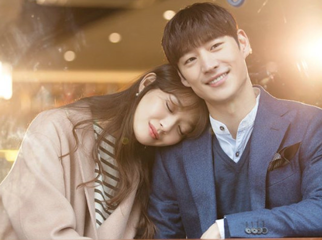 Dắt con dâu mới bầu bí về ép tôi ly hôn, mẹ chồng sốc nặng khi tôi cười lớn rồi đưa bà một tờ giấy Dắt con dâu mới bầu bí về ép tôi ly hôn, mẹ chồng sốc nặng khi tôi cười lớn rồi đưa bà một tờ giấy