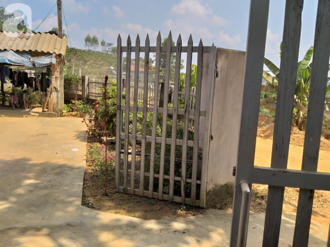 Bé gái 6 tuổi thơ ngây kể lại giây phút bị hàng xóm kéo vào buồng xâm hại