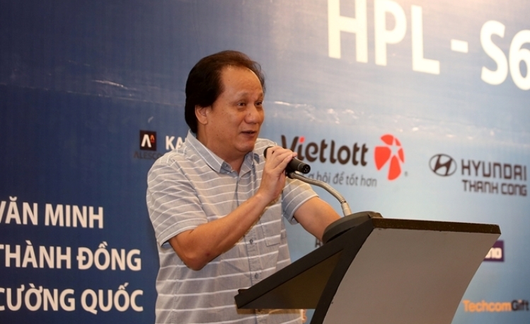 Cầu thủ nữ đánh nhau, VFF nói chưa được cấp dưới báo cáo!