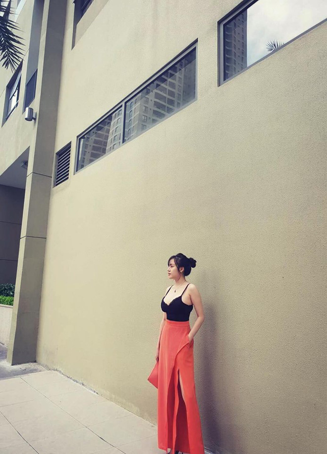 Sau 5 năm ngoan hiền, Bà Tưng bất ngờ sexy trở lại