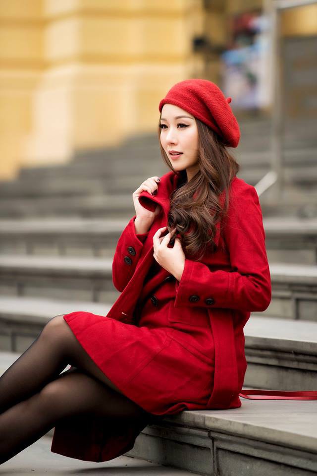 Hoa hậu Ngô Phương Lan bị chèn dây thần kinh, nằm liệt giường 3 ngày trong cơn đau triền miên