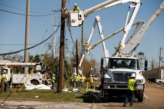 Bão Michael tàn phá như mẹ của các loại bom