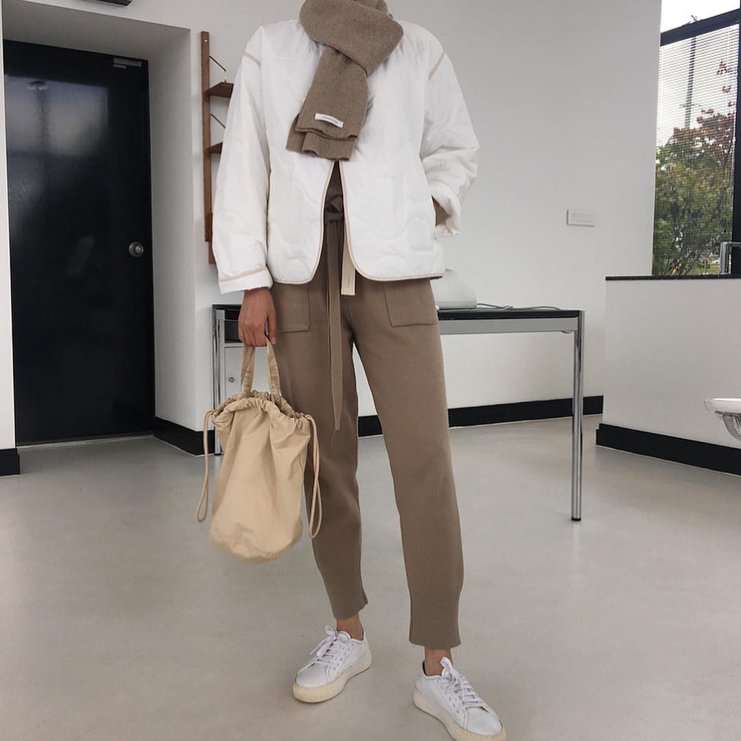 Diện lên vừa tây lại thoải mái tuyệt đối, quần len chính là item mà các nàng cần sắm ngay cho tủ đồ mùa lạnh