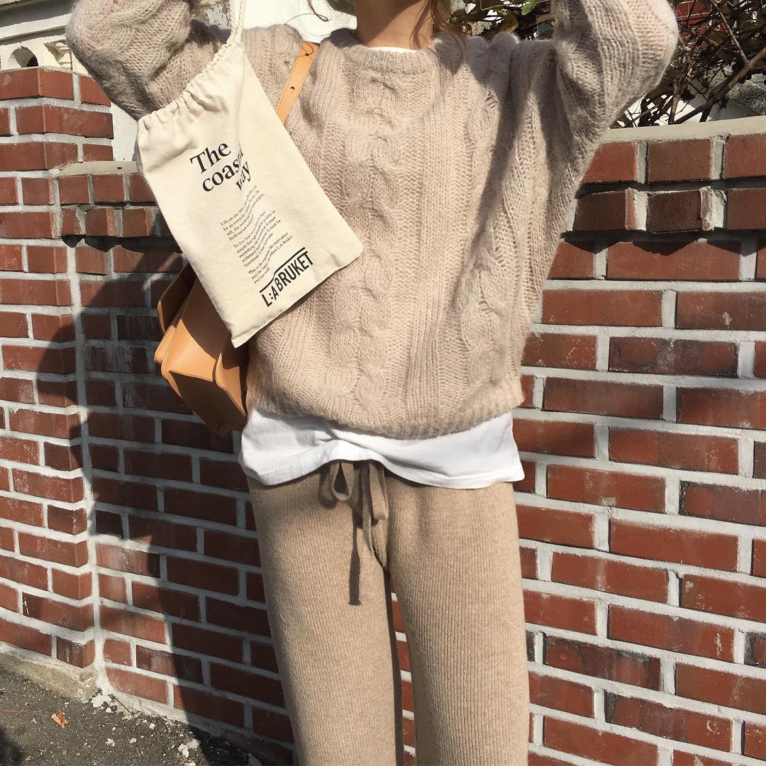 Diện lên vừa tây lại thoải mái tuyệt đối, quần len chính là item mà các nàng cần sắm ngay cho tủ đồ mùa lạnh
