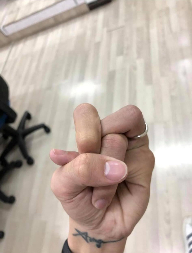 Với trào lưu thắt nút ngón tay mới nổi, chắc chắn não bạn sẽ muốn xoắn quẩy theo