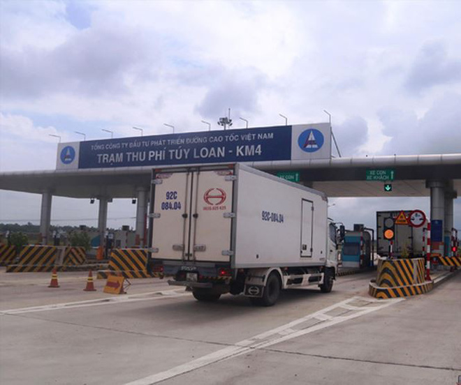 Cao tốc 34.000 tỷ đồng xả trạm: Được miễn phí nhưng vẫn lo