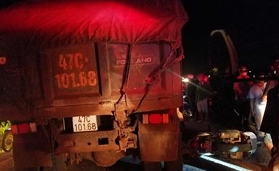 Xe ben tông xe máy, nữ Trung úy Công an bị cán tử vong