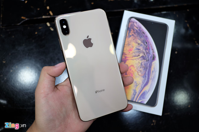 iPhone XS xách tay hạ giá chạm đáy vẫn ế ẩm ở VN