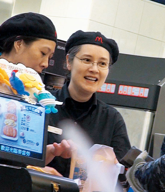 Đời sóng gió của mỹ nhân Hong Kong bỏ xứ tới Việt Nam kiếm sống