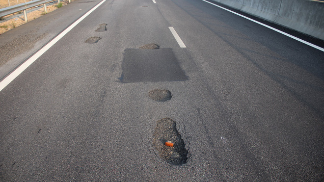 Thứ trưởng Bộ GTVT công bố tên 2 nhà thầu thi công đoạn cao tốc 34 nghìn tỉ hư hỏng