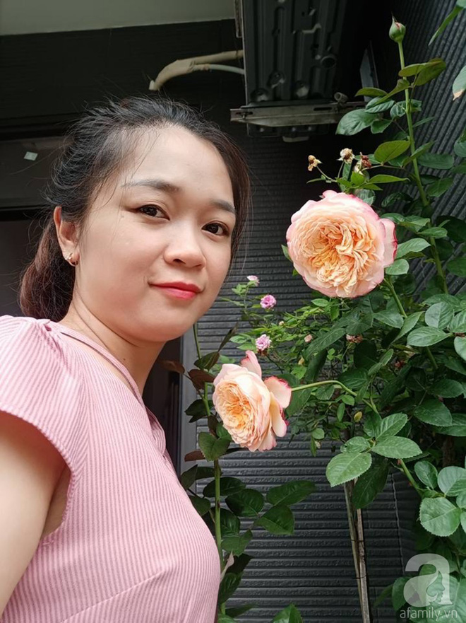 Ngôi nhà hoa hồng nhỏ nhắn và vô cùng dễ thương giữa thành phố Hạ Long của mẹ trẻ xinh đẹp