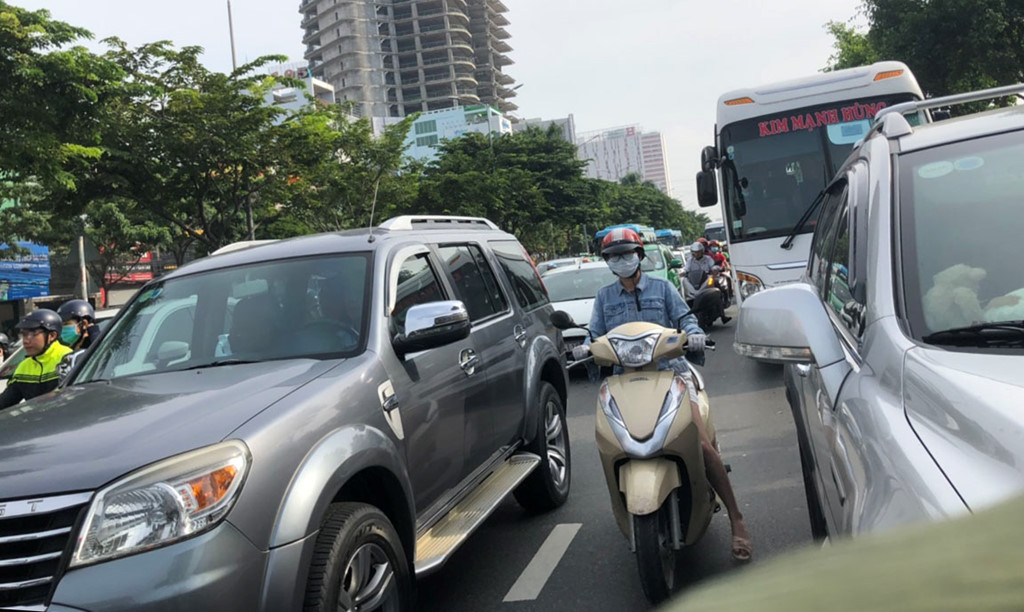 Hiện trường vụ sập giàn giáo trước hầm Thủ Thiêm