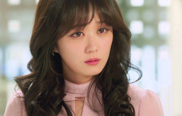 Mới vừa thoát ế thì Crush thời thanh xuân đột nhiên xuất hiện cùng tài sản kếch sù và lời đề nghị khó cưỡng