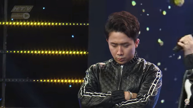 Giọng ca bí ẩn tập 10: Hari Won chơi ngu khiến Trấn Thành bị chấn thương ngay khi đang ghi hình