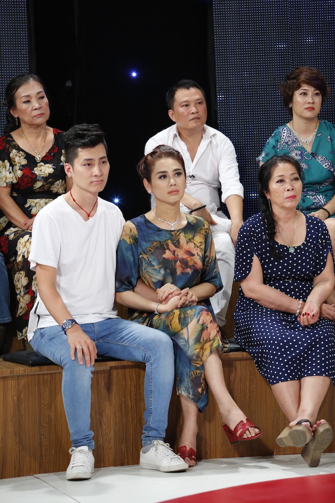 Học viện mẹ chồng tập 10: Tiến sỹ Pepper rơi nước mắt khi mẹ chồng Khánh Chi chấp nhận con dâu không đẻ được