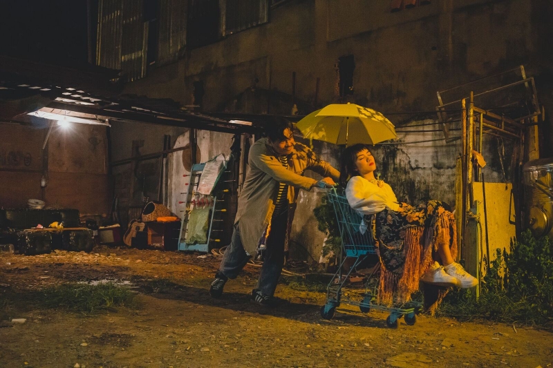 Vượt mặt HongKong1, Thằng điên chạm đỉnh trending Youtube Việt Nam, tấn công cả Nhật Bản và Canada