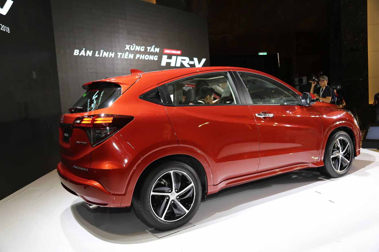 Giá xe Honda HR-V cập nhật tháng 10/2018: Bản tiêu chuẩn 1.8G giá từ 786 triệu đồng