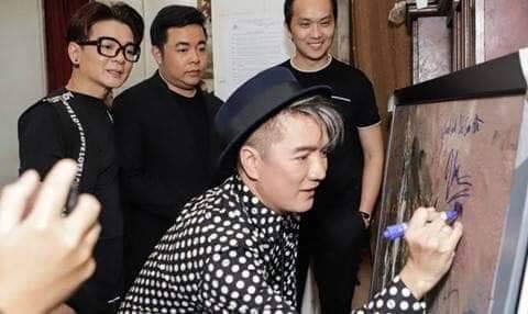 Bị nói con vẹt thiếu văn hóa, Mr. Đàm phản ứng gay gắt nhưng Lệ Quyên hành động