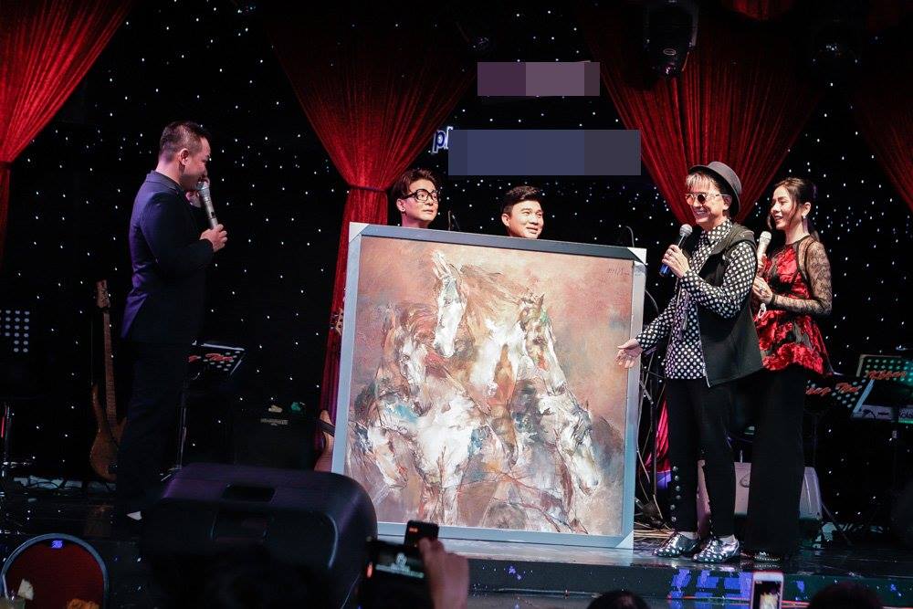 Bị nói con vẹt thiếu văn hóa, Mr. Đàm phản ứng gay gắt nhưng Lệ Quyên hành động