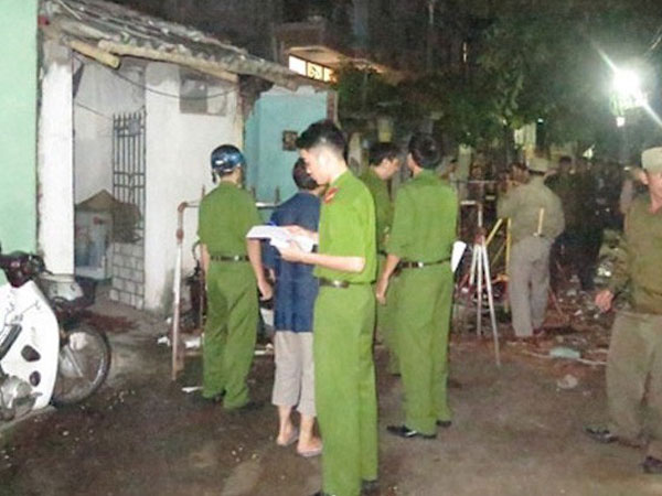 Công an điều tra vụ nổ lớn ở nhà Chủ tịch xã lúc nửa đêm