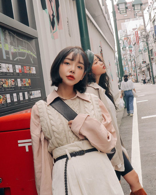 Năm nay áo gile len hot trở lại, chắc chắn xinh đáng để bạn đầu tư ngay tắp lự