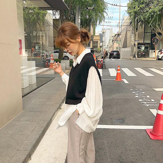 Năm nay áo gile len hot trở lại, chắc chắn xinh đáng để bạn đầu tư ngay tắp lự