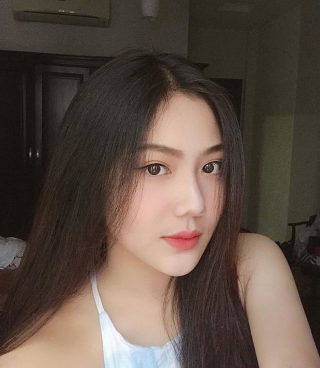 Nữ sinh Sài Gòn sinh năm 2002 được đặt tên là Triệu Vy vì mẹ mê 'Hoàn Châu Cách Cách' - 2 Nữ sinh Sài Gòn sinh năm 2002 được đặt tên là Triệu Vy vì mẹ mê 'Hoàn Châu Cách Cách' - 2