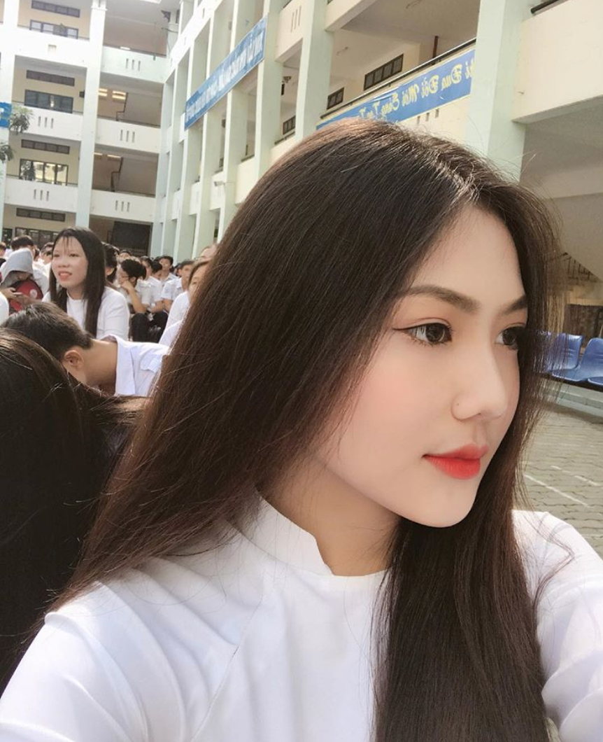 Nữ sinh Sài Gòn sinh năm 2002 được đặt tên là Triệu Vy vì mẹ mê 'Hoàn Châu Cách Cách' - 9 Nữ sinh Sài Gòn sinh năm 2002 được đặt tên là Triệu Vy vì mẹ mê 'Hoàn Châu Cách Cách' - 9