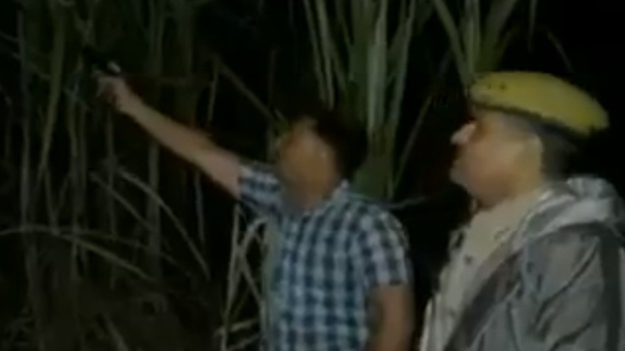 Súng bị kẹt, cảnh sát tự hô... pằng pằng để dọa tội phạm nguy hiểm