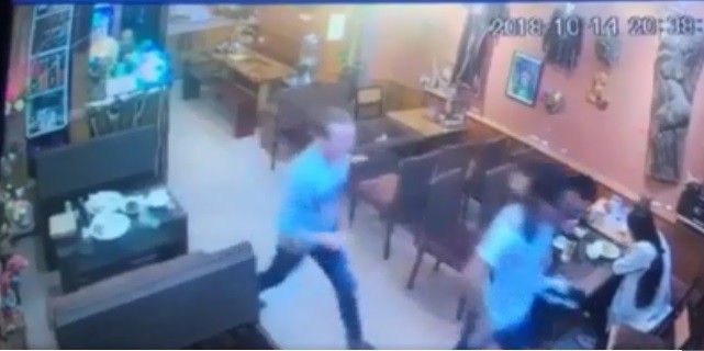 Hai khách nước ngoài bị tố quỵt bữa ăn 265 nghìn đồng ở Sa Pa: Chủ quán ngỡ ngàng