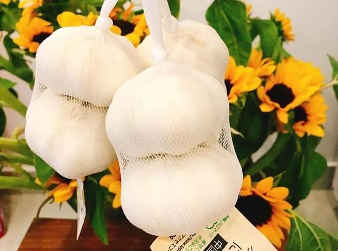 Củ tỏi 100 ngàn xào mớ rau muống 10 ngàn: Ăn chảnh là phải thế